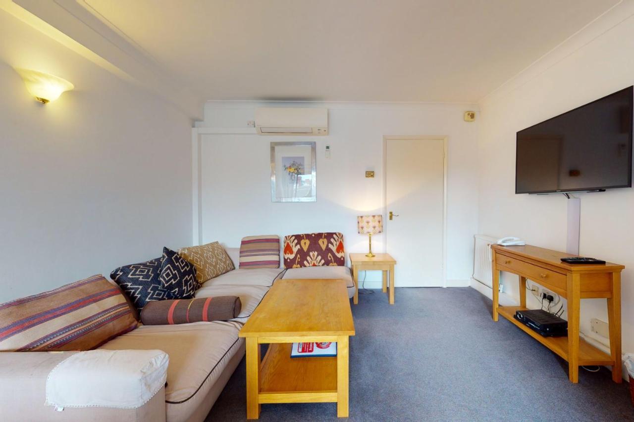 Hertford Court London Exterior photo